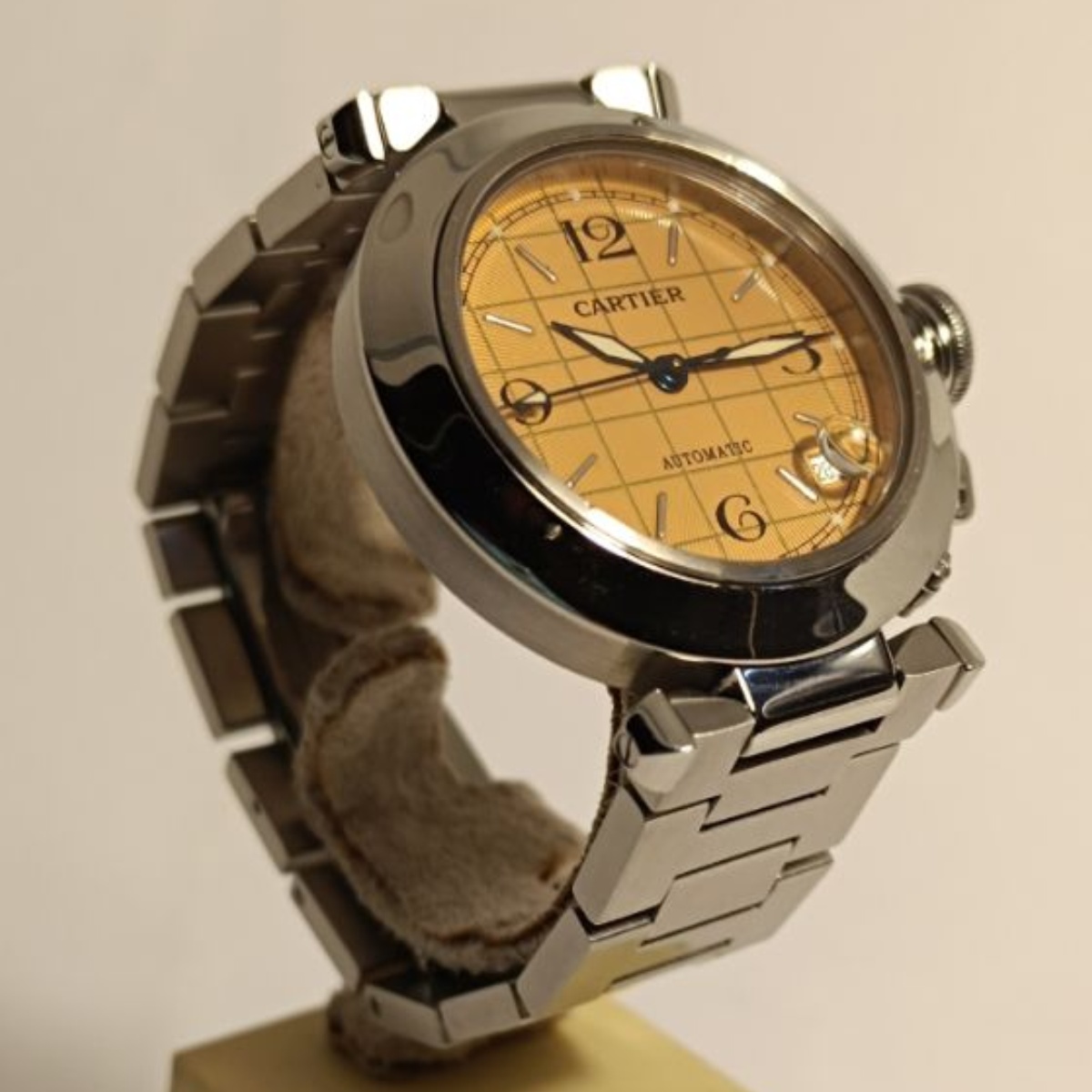 L'angolo d'oro - vendita orologi a Milano - Cartier Pasha