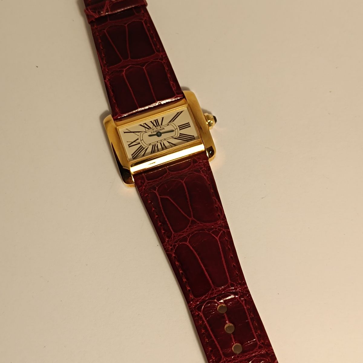 L'angolo d'oro - vendita orologi a Milano - Cartier Divan