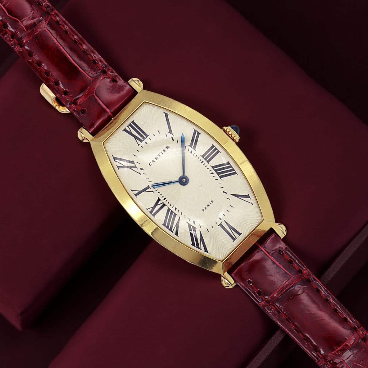 Martino Sassella - Cartier Tonneau Collection Privée