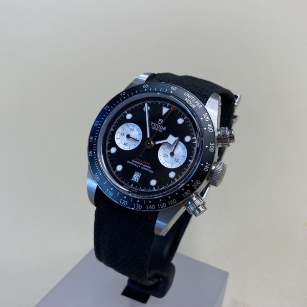 Tudor Black Bay cintirino tessuto