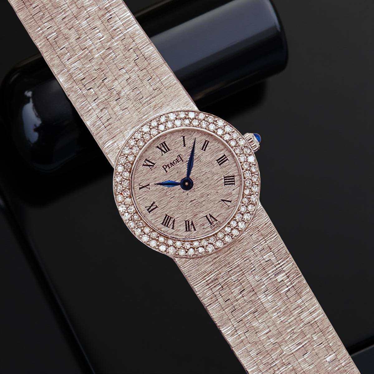 Martino Sassella - Piaget White gold women's watch with diamond bezel