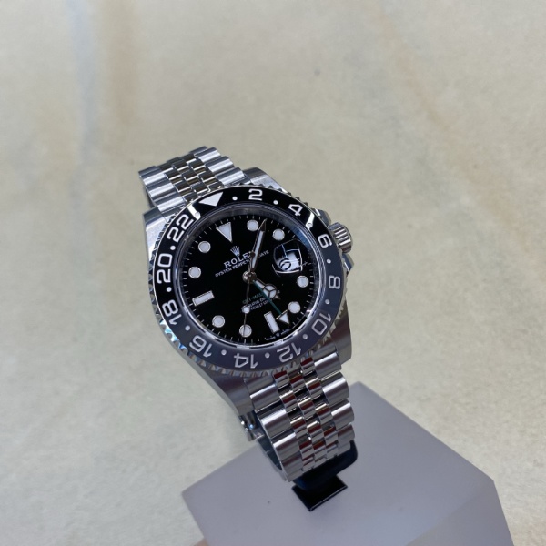 Rolex GMT-Master II 126710GRNR Bruce Wayne