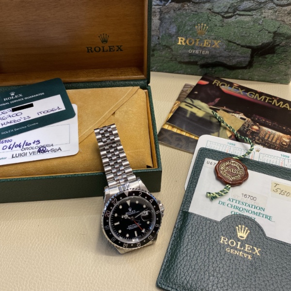 Rolex GMT-Master 16700
