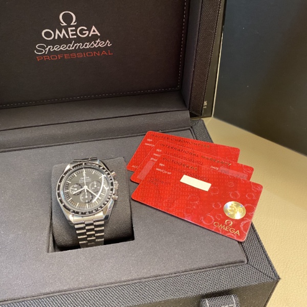 Omega Speedmaster Professional Moon Watch 