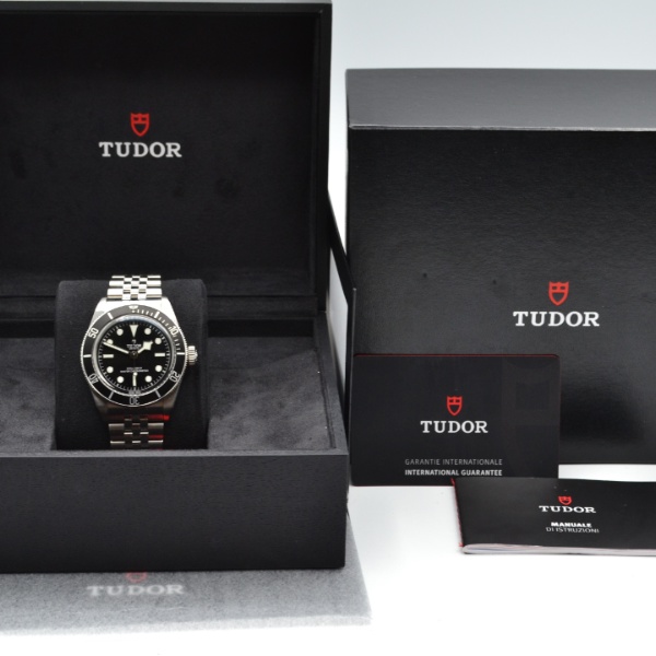 Tudor Black Bay