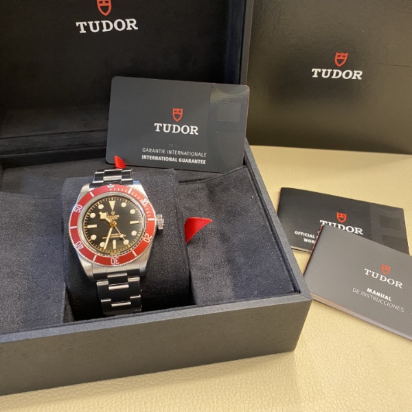 Tudor Black Bay