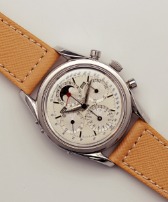 Universal Geneve Tri-Compax 222100/2 Chronograph Moon Phase